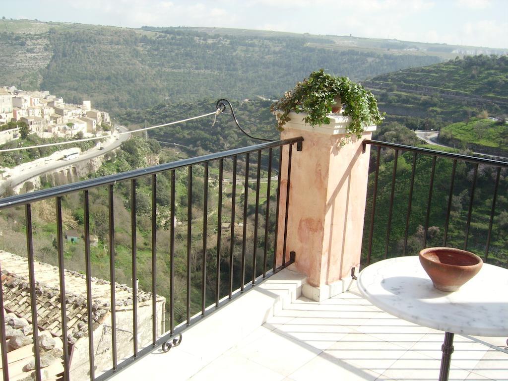 Ibla Vacanze Ragusa Buitenkant foto