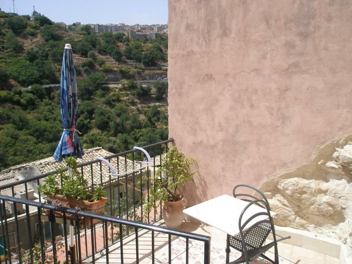 Ibla Vacanze Ragusa Buitenkant foto