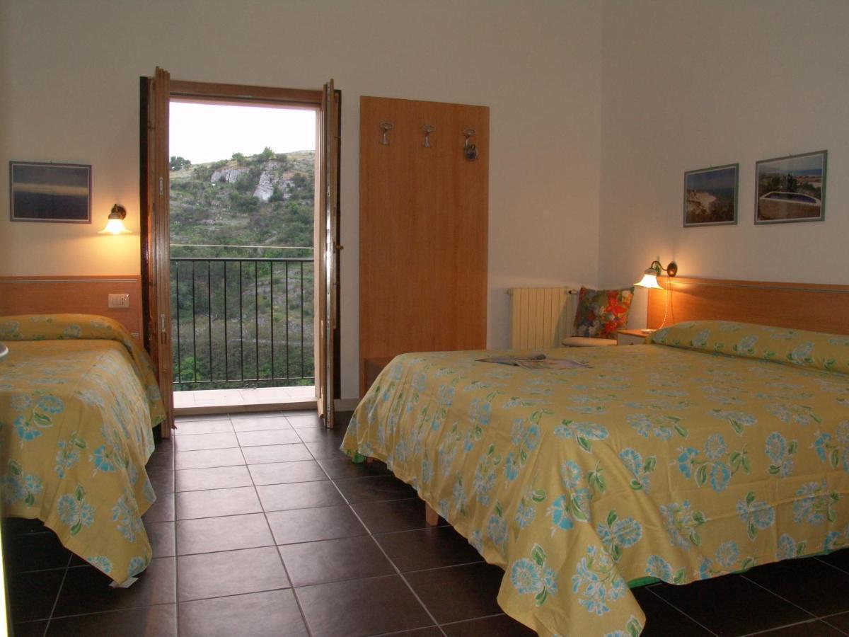 Ibla Vacanze Ragusa Buitenkant foto